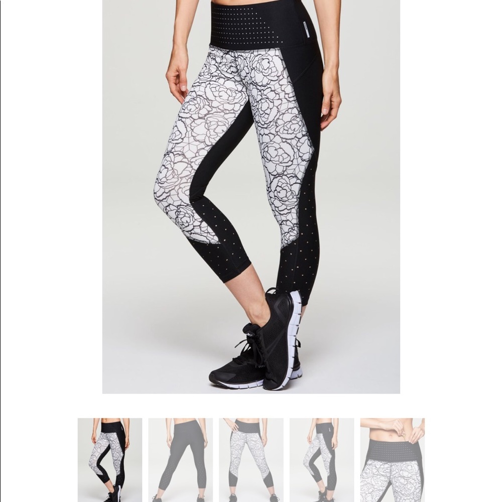 RBX STUDIO SKETCHY FLORAL YOGA CAPRI - Picture 7 of 8